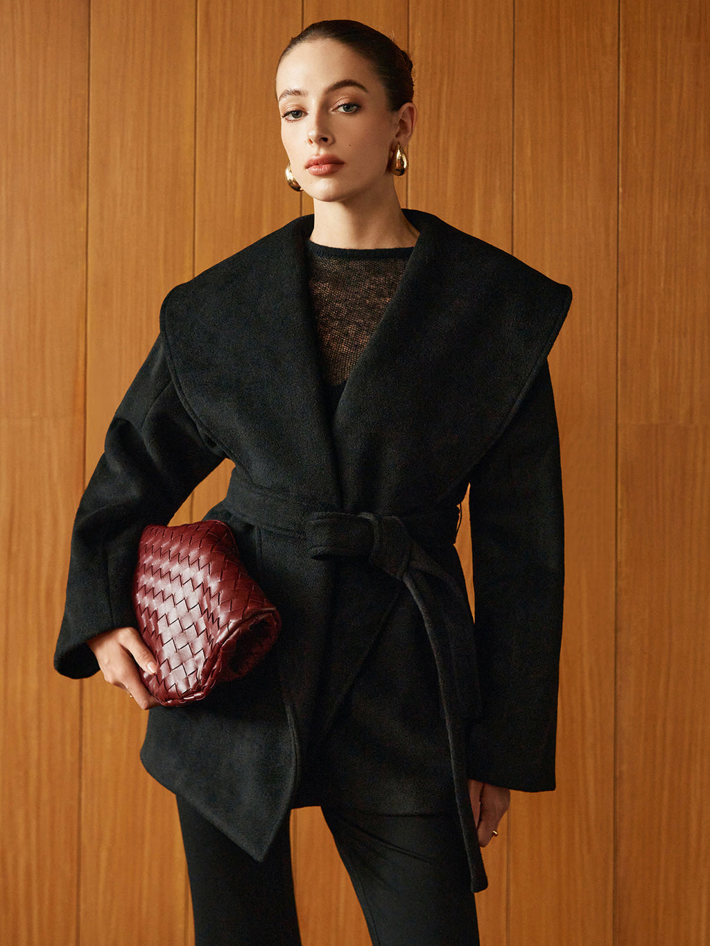 Büyük Yaka Kemerli Mont