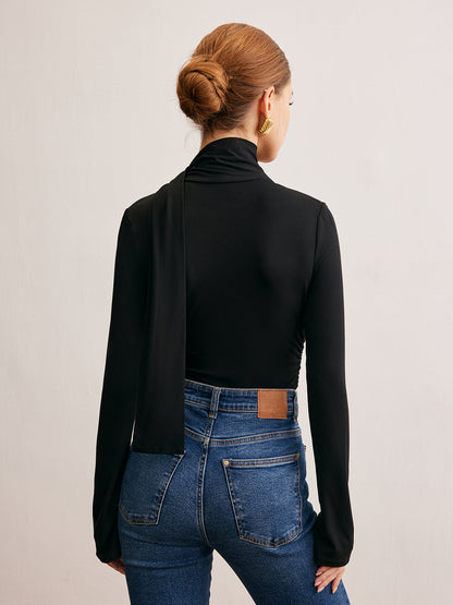 Kapşonlu Yaka Kurdeleli Tişört