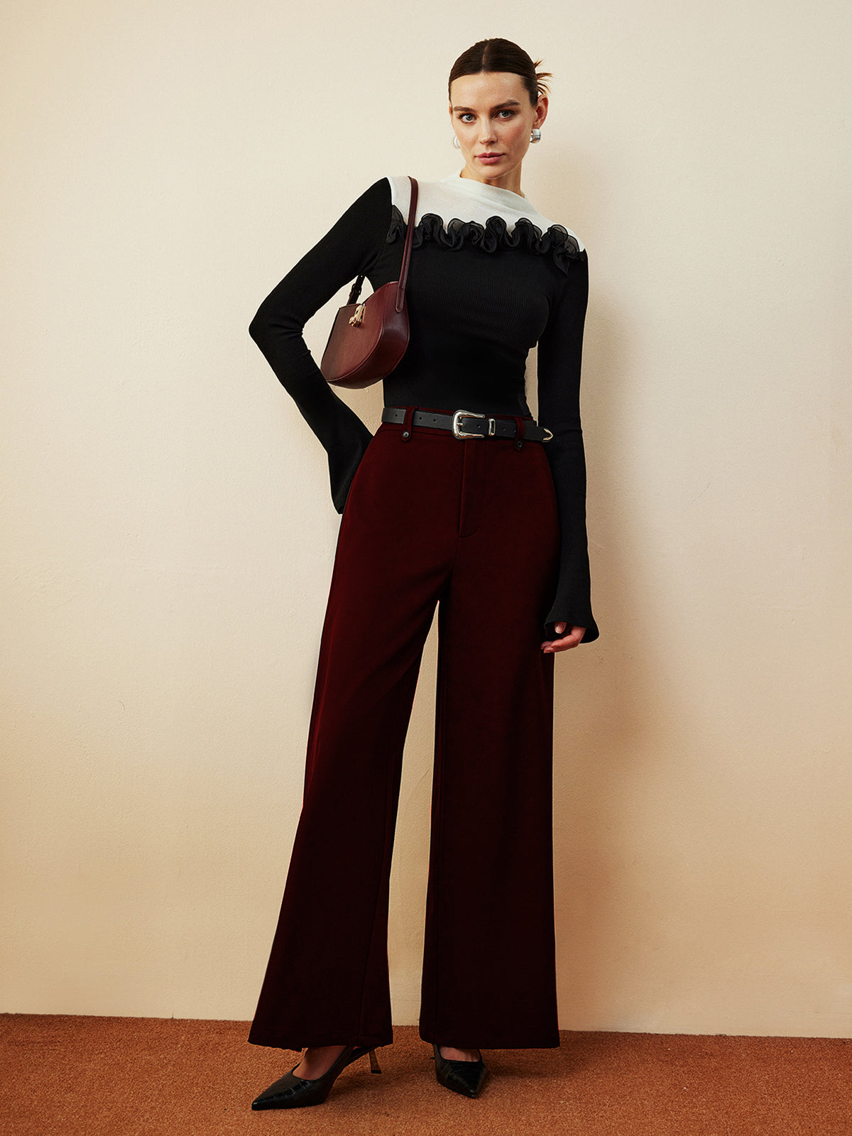 Romance Stand Yaka Volanlı Tişört