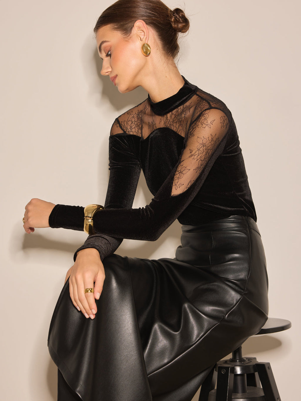 Şeffaf Dantel Panel Kadife İnce Bluz