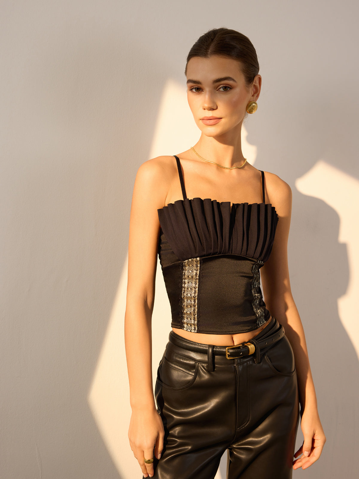 Pliseli Kırpılmış Atlet Üst