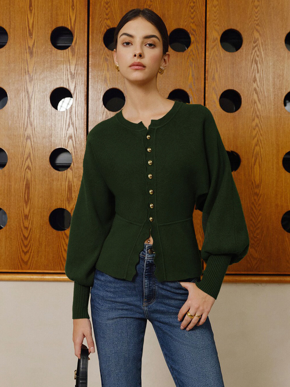 Bacaklı Koyun Kol Dalgalı Kesim Örgü Üst