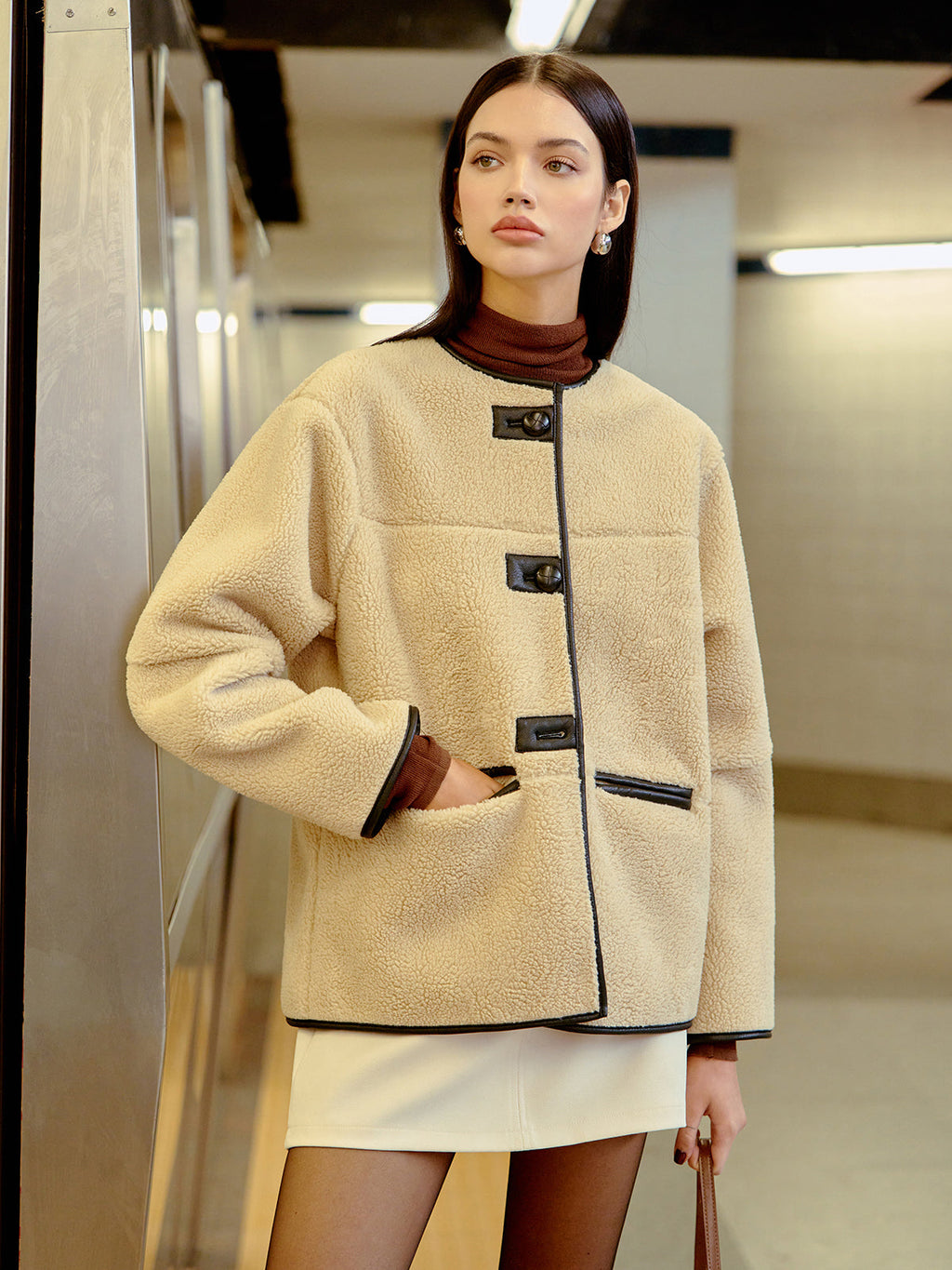 Düğmeli Sahte Kürk Kışlık Mont