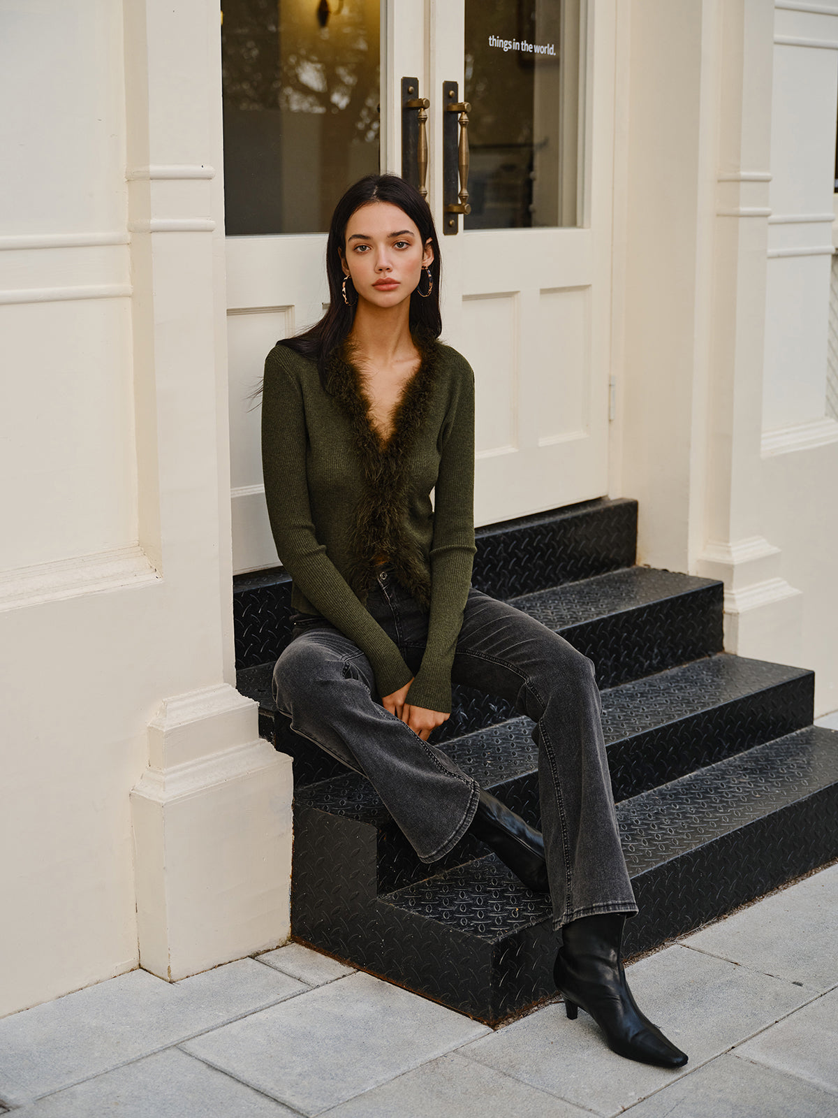 Tüylü Kenarlı Yün Karışımlı İnce Kazak