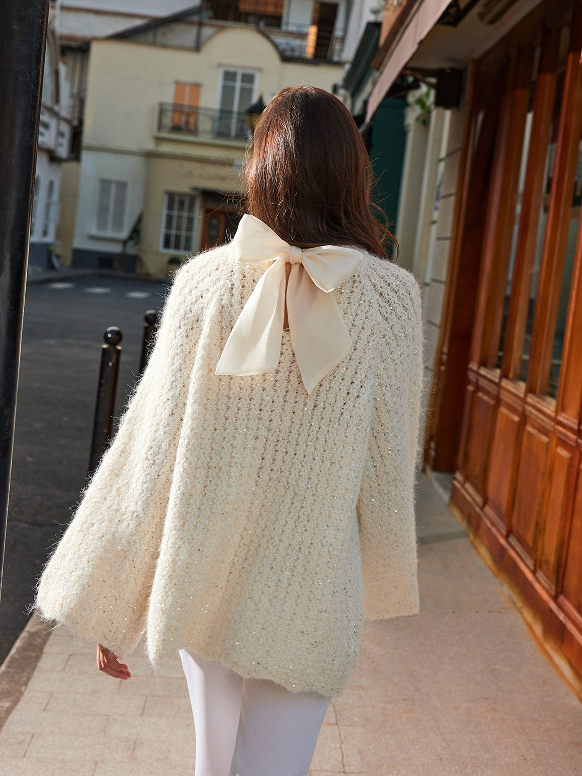 Fiyonklu Dekorlu Ters Örgü Kazak