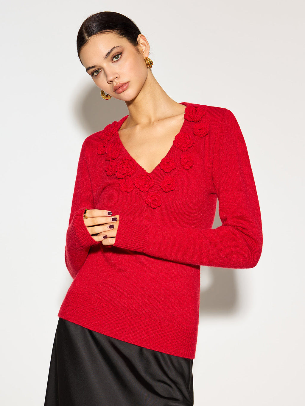 V Yaka 3D Çiçekli İnce Örgü Üst