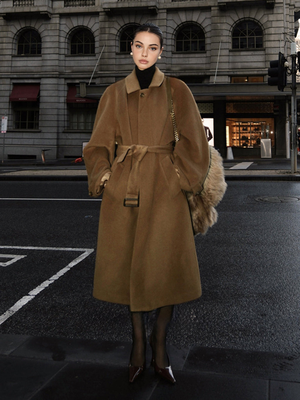 Düğmeli Kuşaklı Yaka Uzun Palto