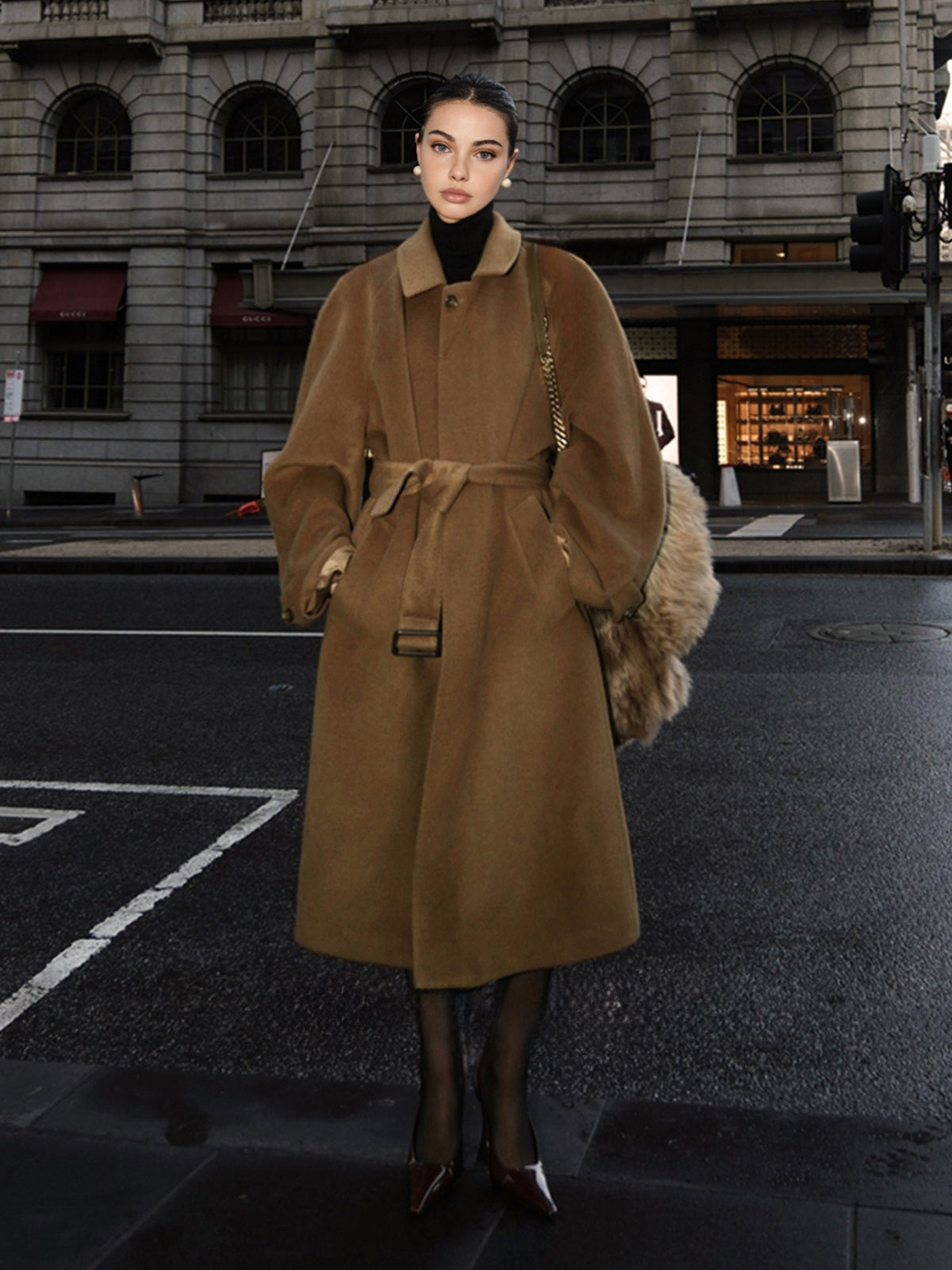 Düğmeli Kuşaklı Yaka Uzun Palto