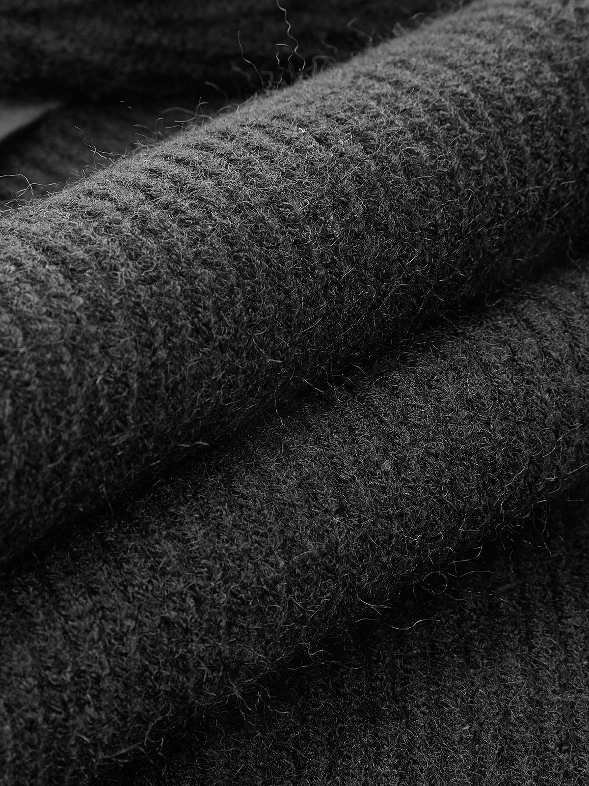 Düz Önü Açık Omuzlu Kazak