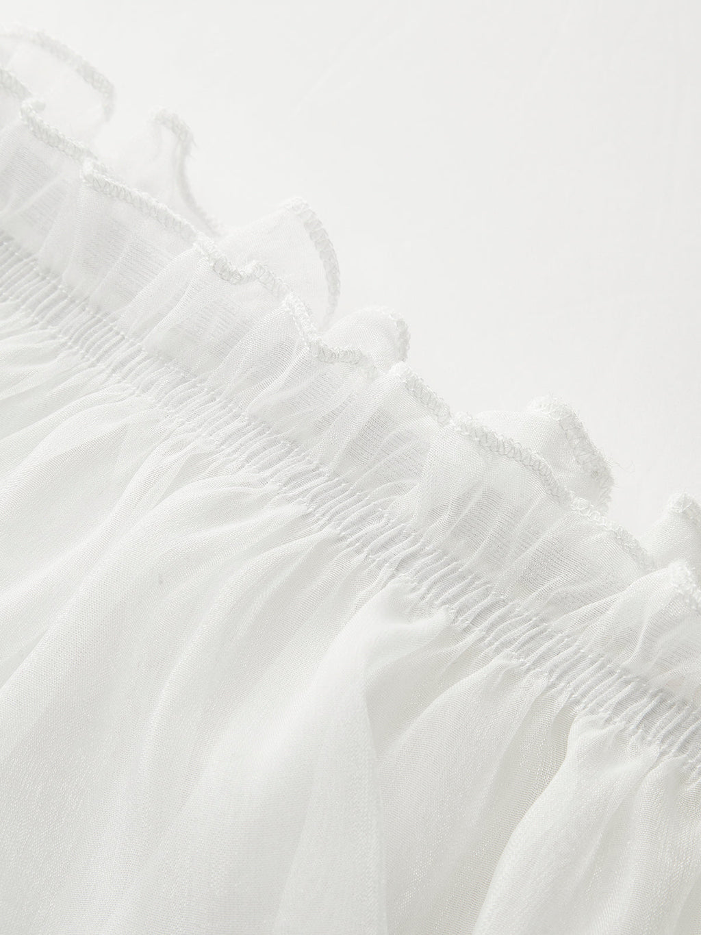 Yarı Şeffaf Degrade Çiçekli Omuzdan Askılı Şifon Üst