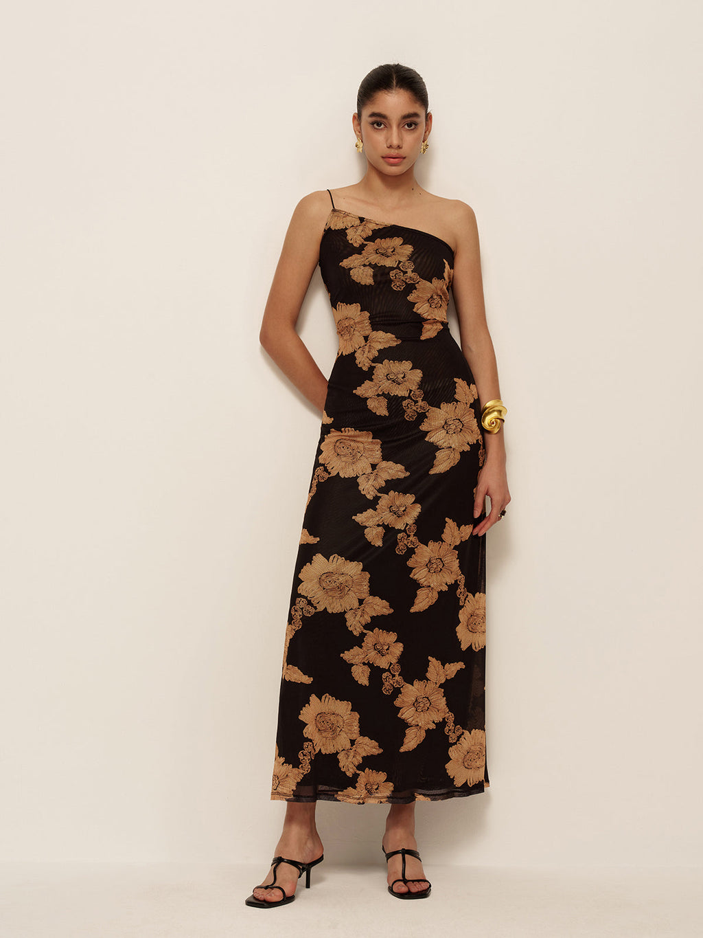 Asimetrik Soğuk Omuz Baskılı Elbise