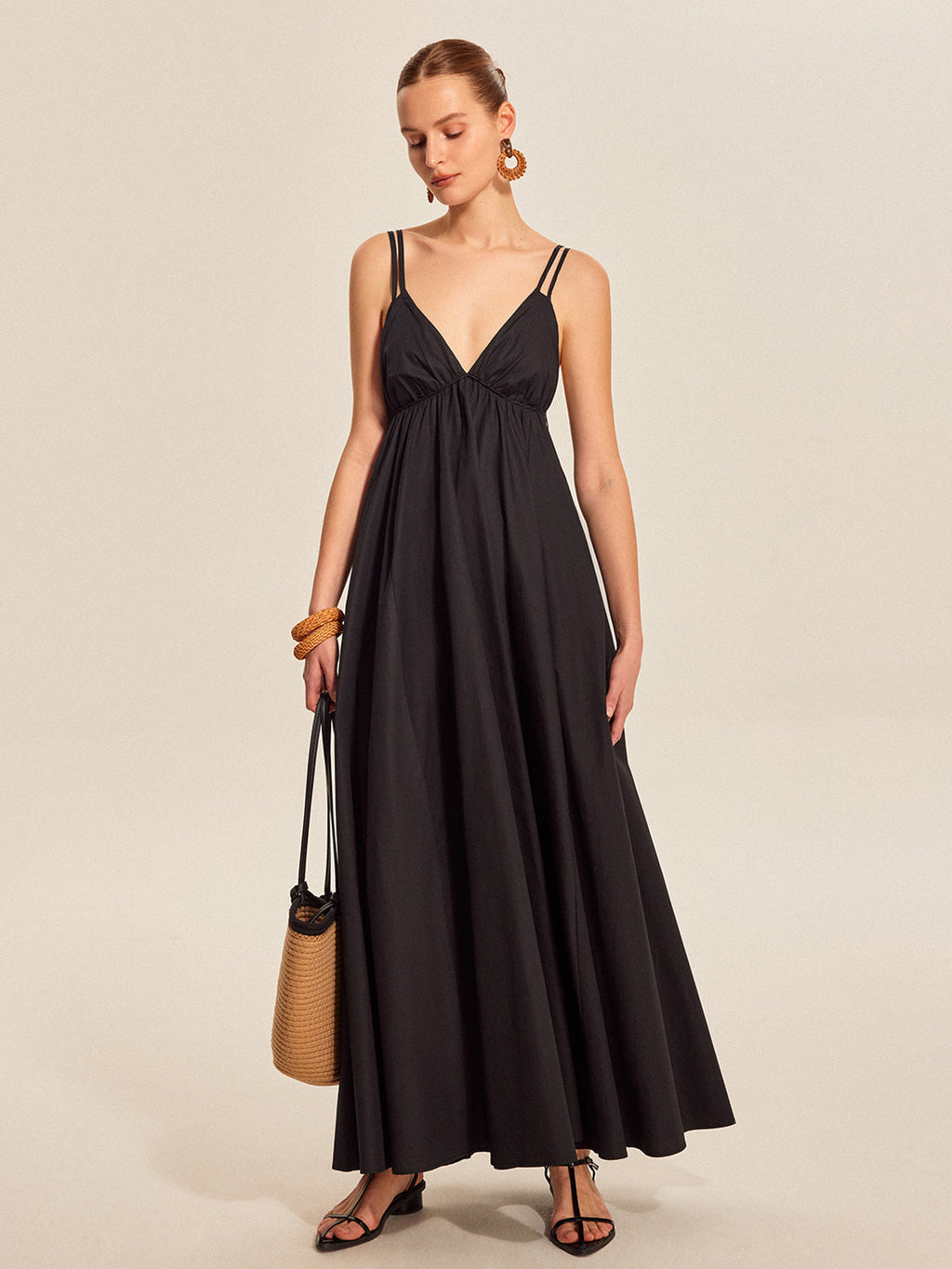 Çift Askılı V Yaka Askılı Elbise