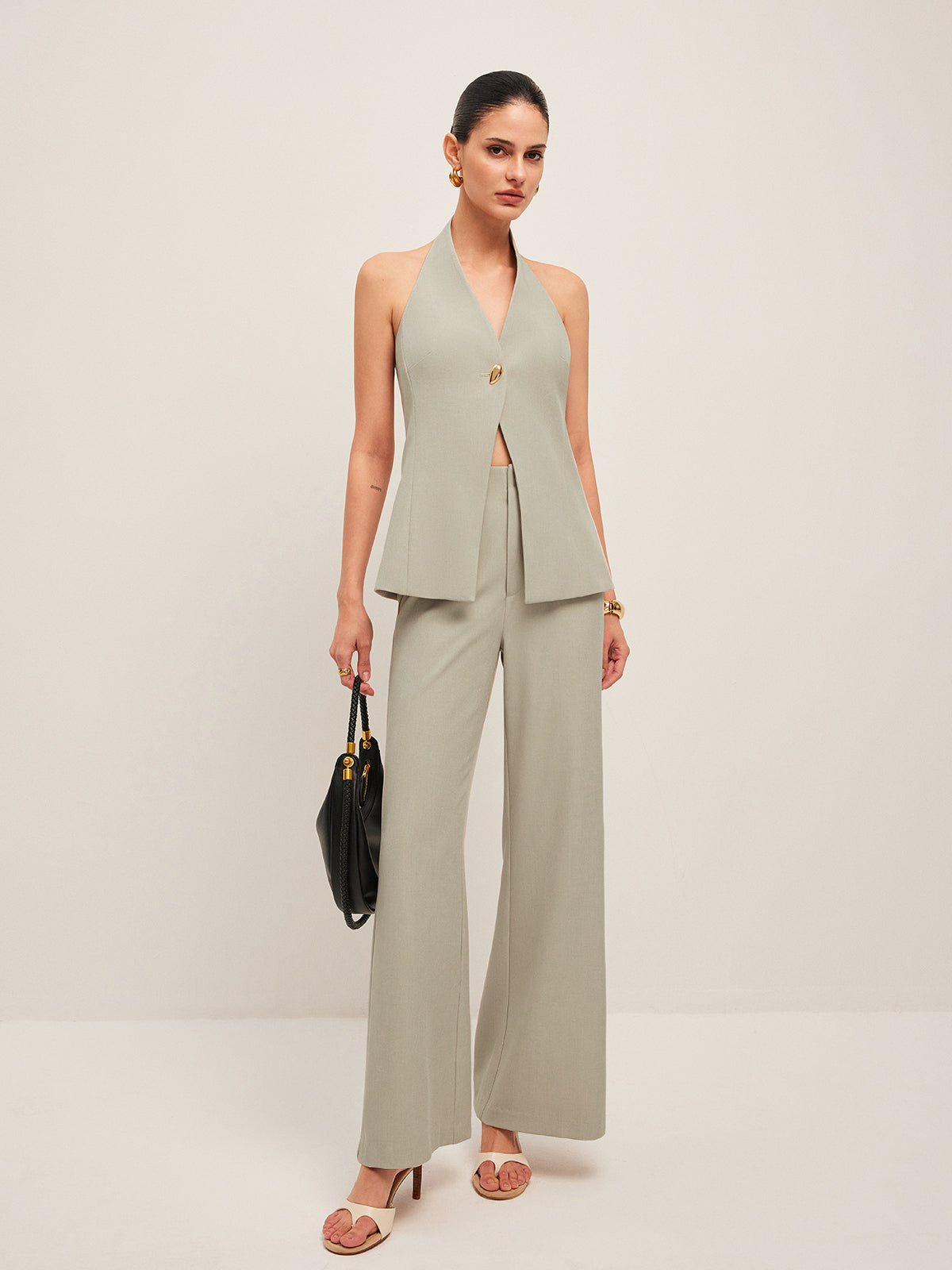 Halter Yaka Metal Düğme Detaylı Sırtı Açık Yelek