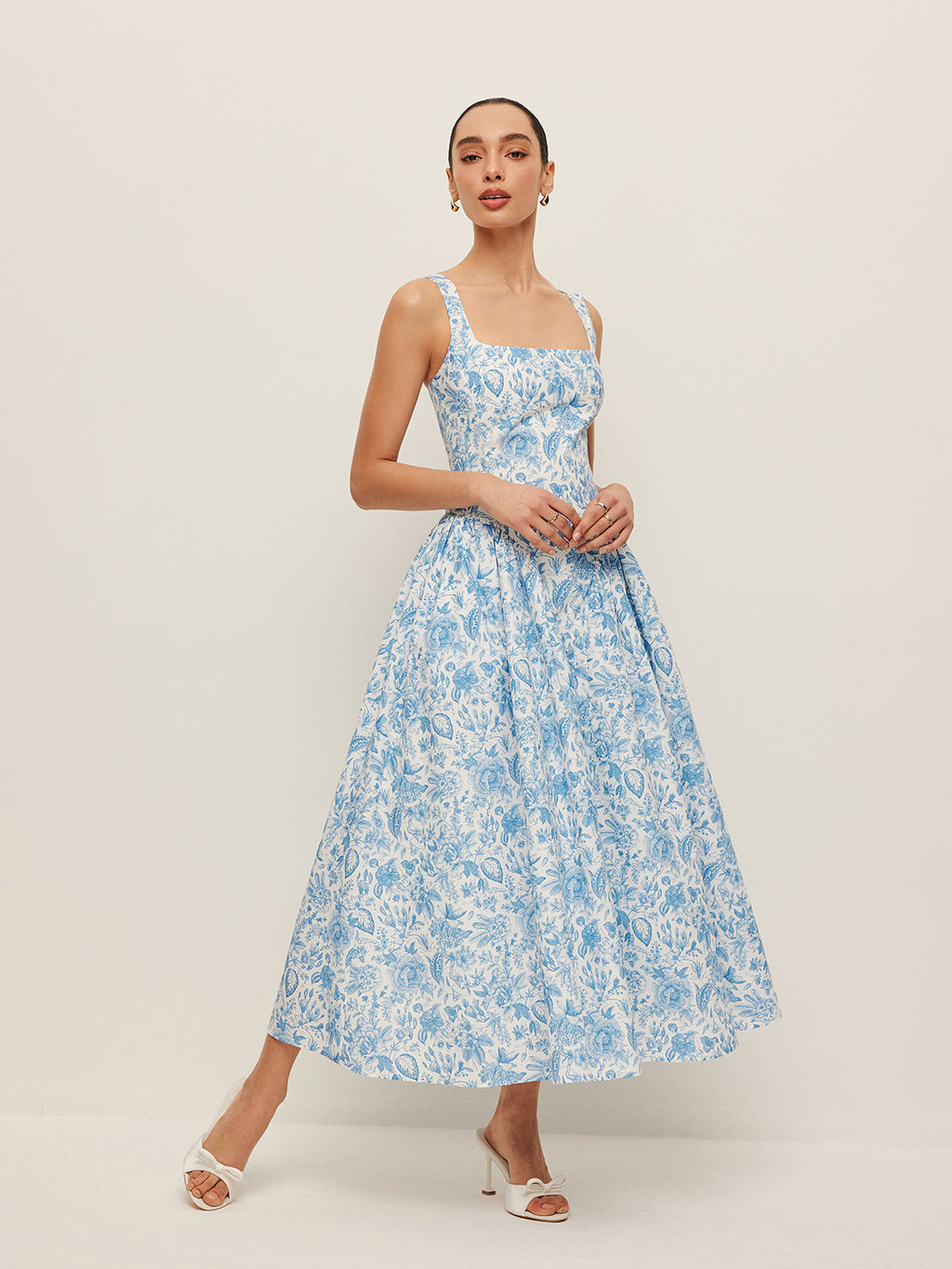 Cepli Kare Yaka Baskılı Elbise