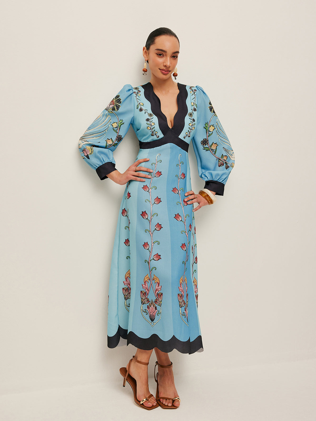 Açık Sırtlı Puf Kollu Çiçekli Elbise