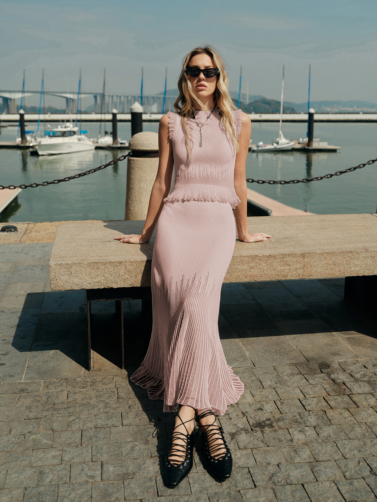 Kaburga Örgü Volanlı Üst