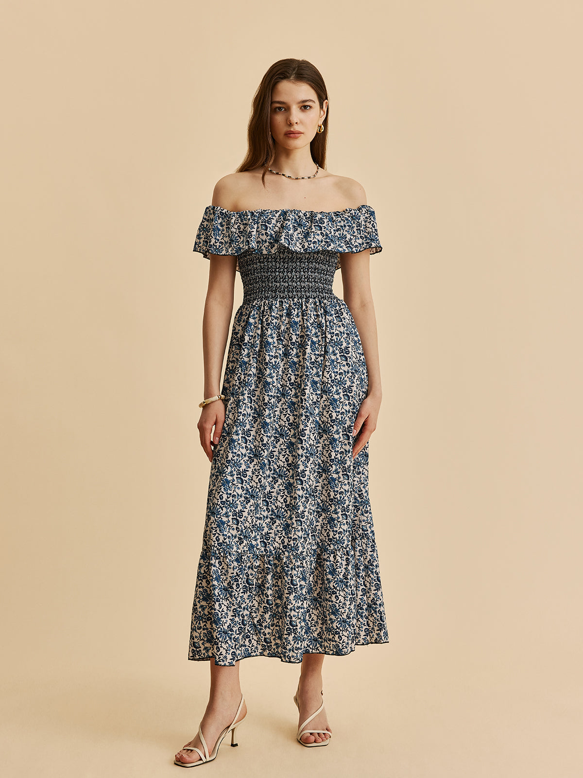 Boho Smokin Omuz Açık Fırfırlı Çiçekli Elbise