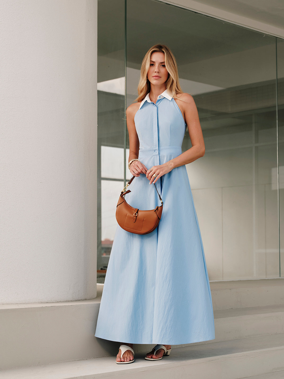 Düğmeli Kolsuz Yaka Elbise