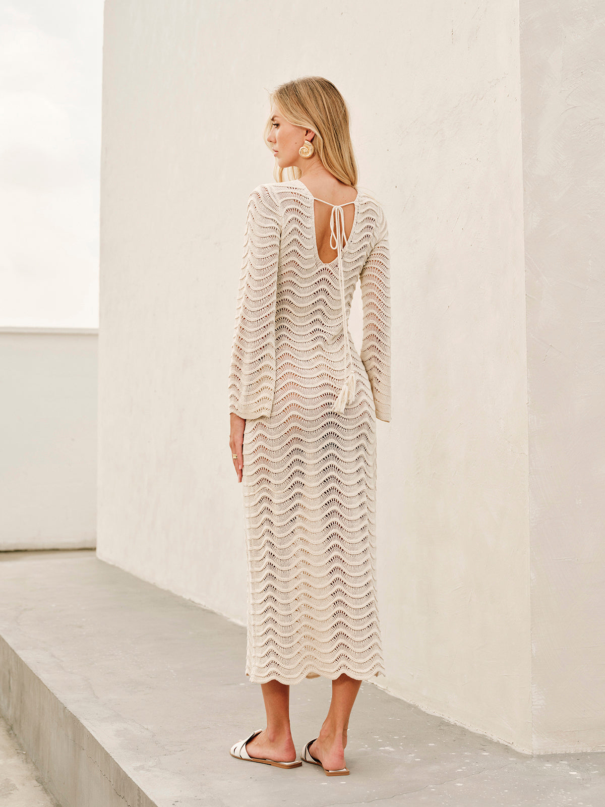 Metal Kesikli Bağcıklı Kazak Elbise