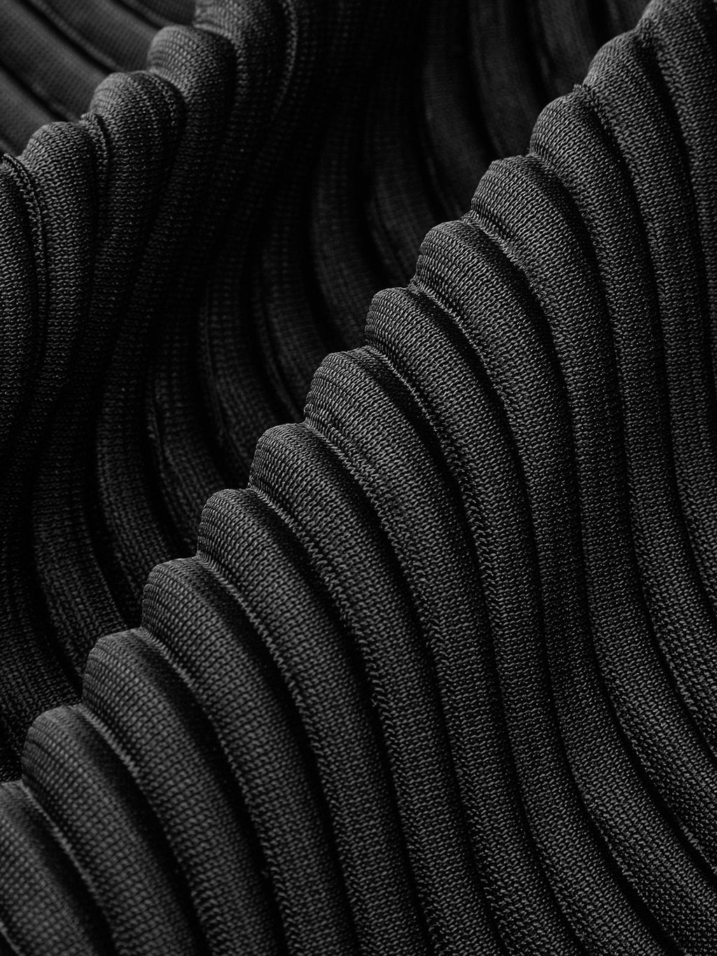 Volanlı Düğmeli Pliseli Bluz