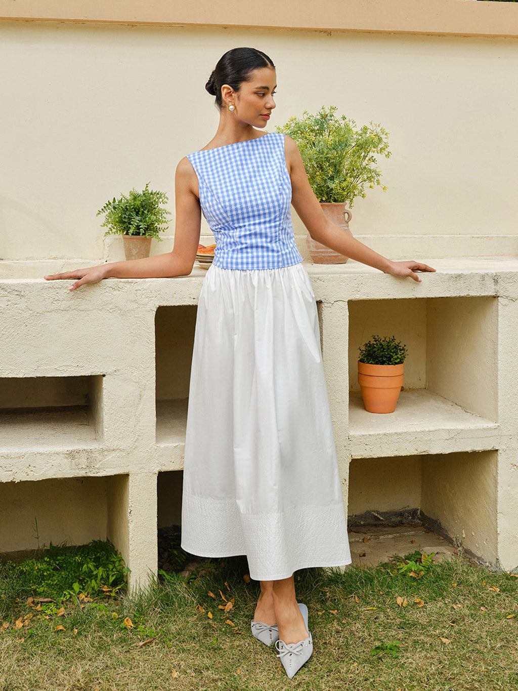 Dama Tahtası Fiyonklu Sırtlı Kırpılmış Üst