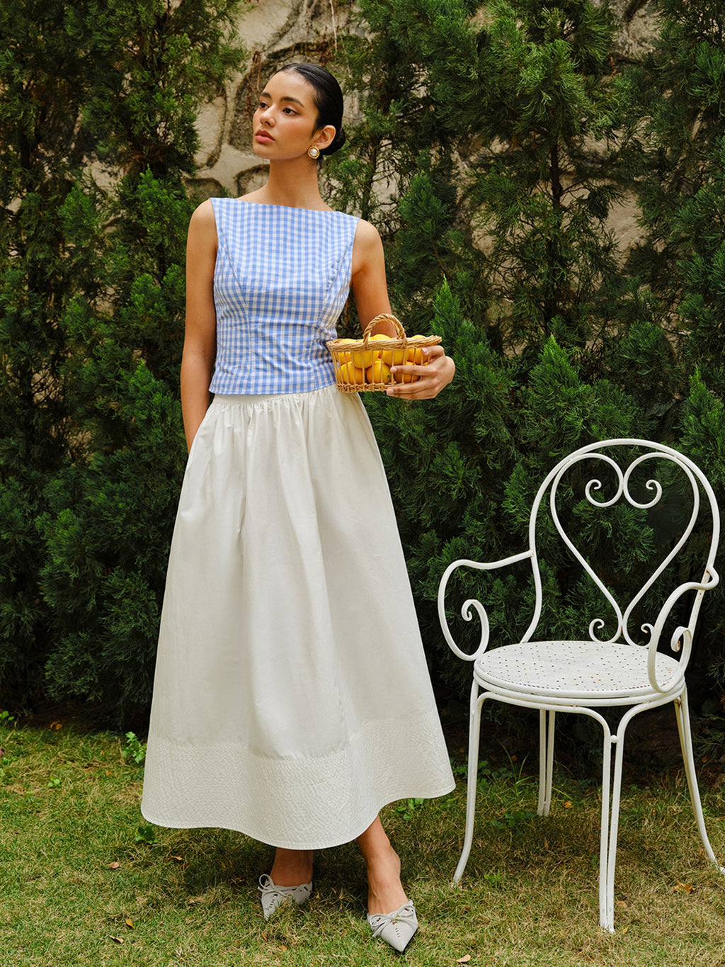 Dama Tahtası Fiyonklu Sırtlı Kırpılmış Üst