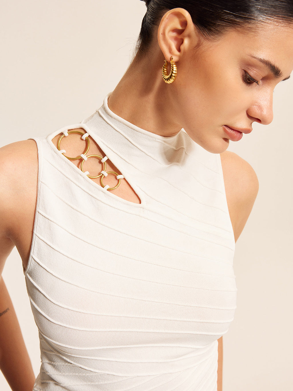 Asimetrik Kesik Zincir Detaylı Örgü Üst