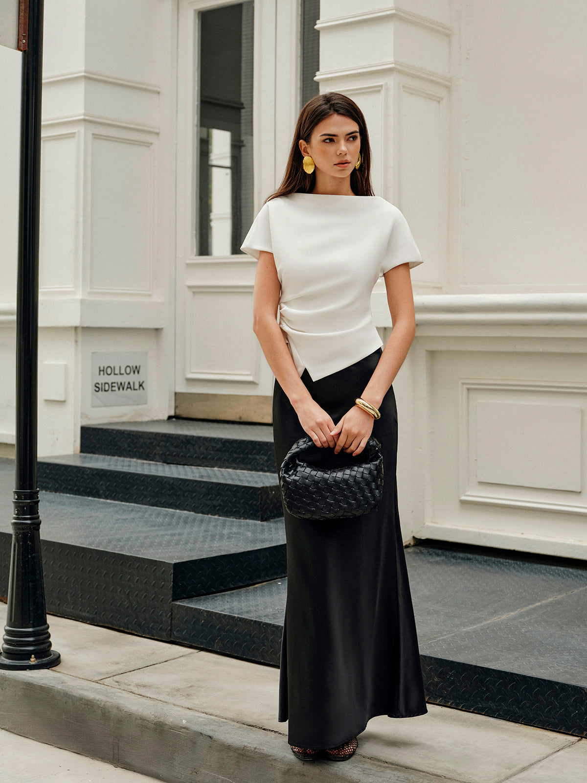 Asimetrik Etek Ucu Kırışık Tişört