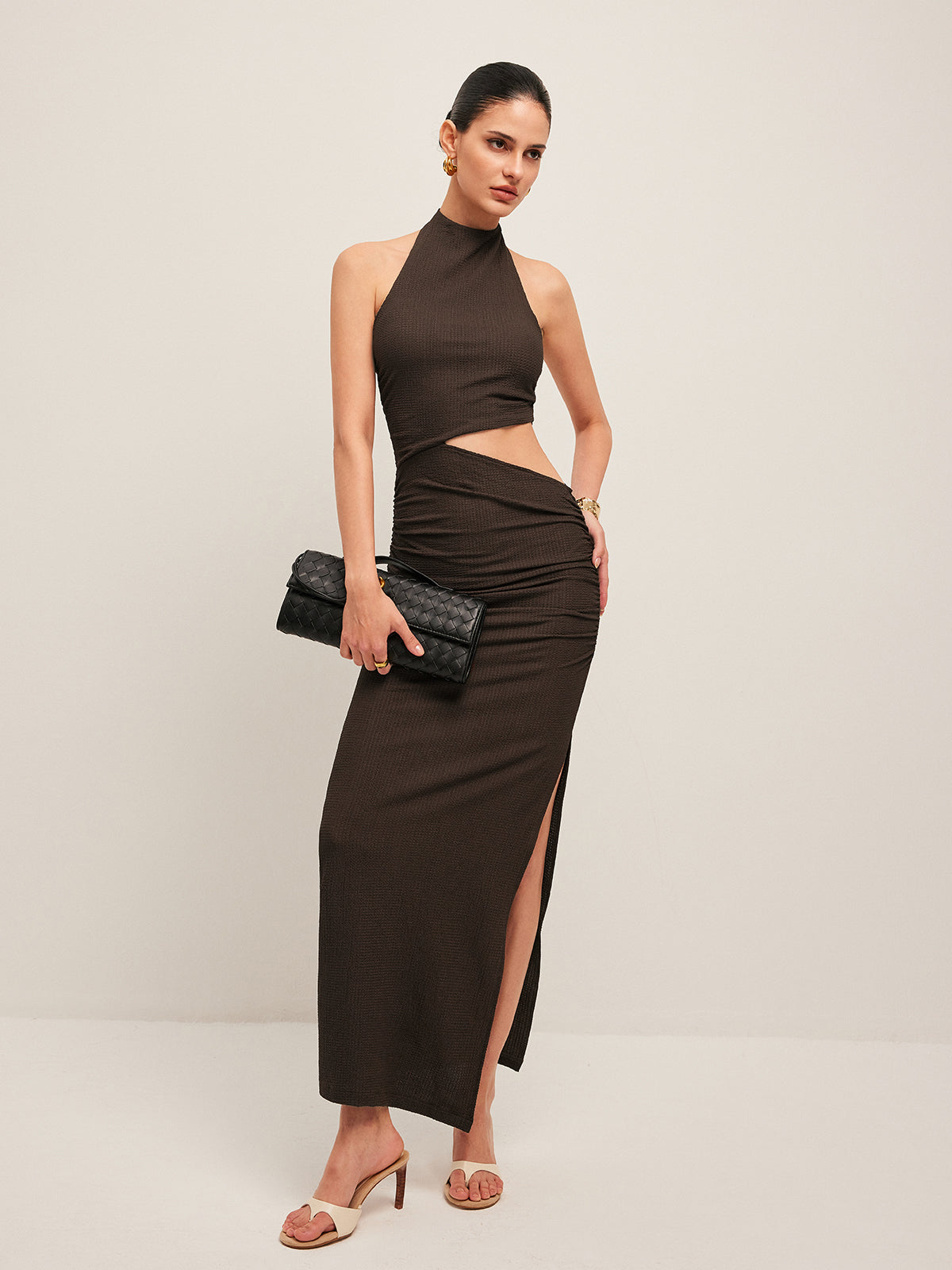 Asimetrik Kesimli Bölünmüş Elbise