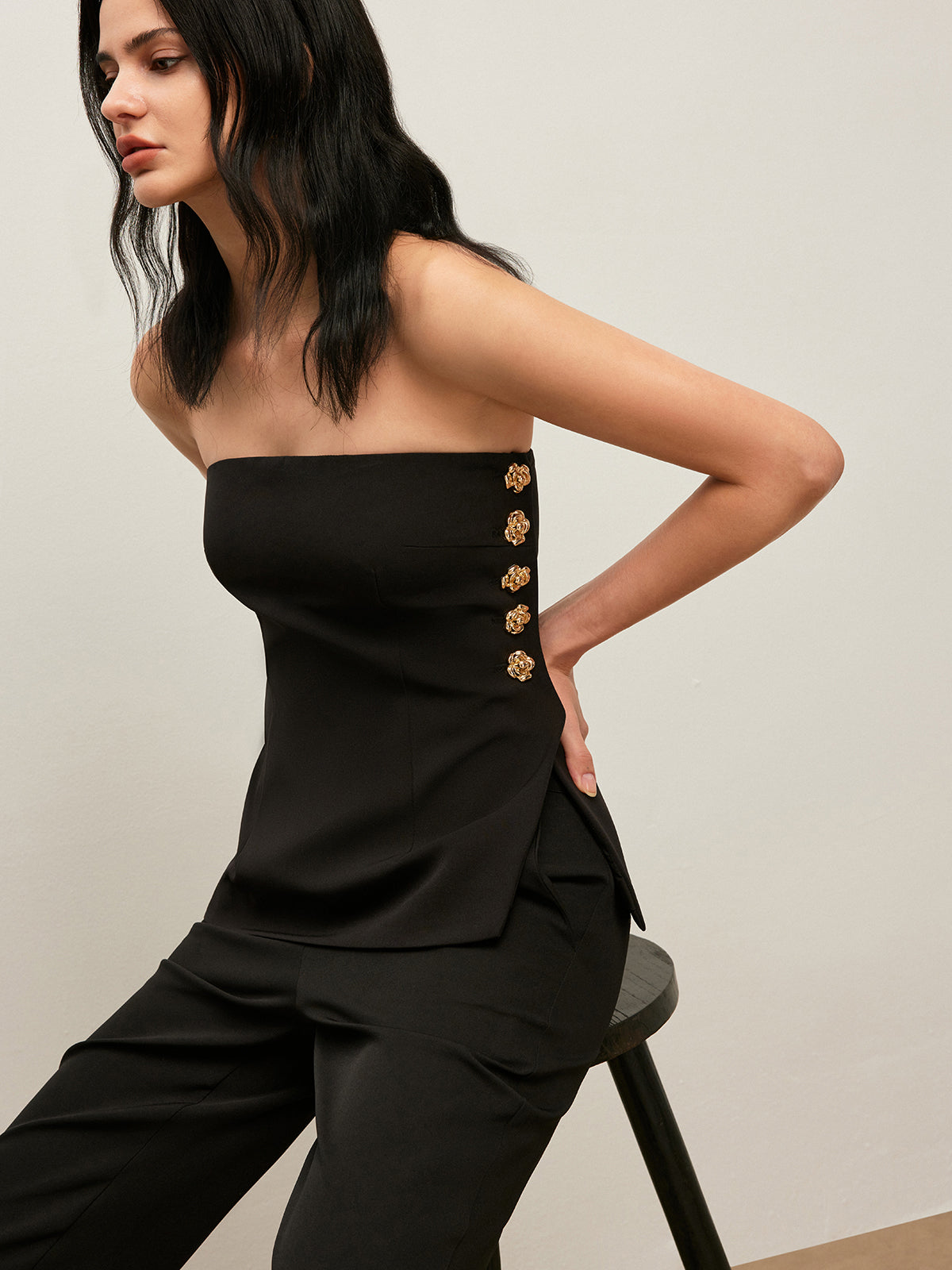 Yan Düğme Detaylı Straplez Üst