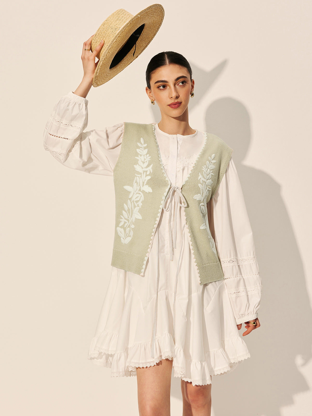 Nakışlı Fiyonklu Çiçekli Kazak Yelek