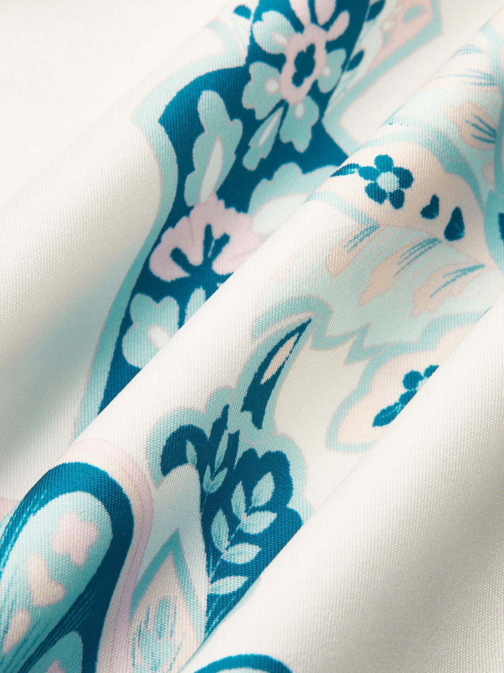 Baskılı Düğme Detaylı Kemerli Elbise