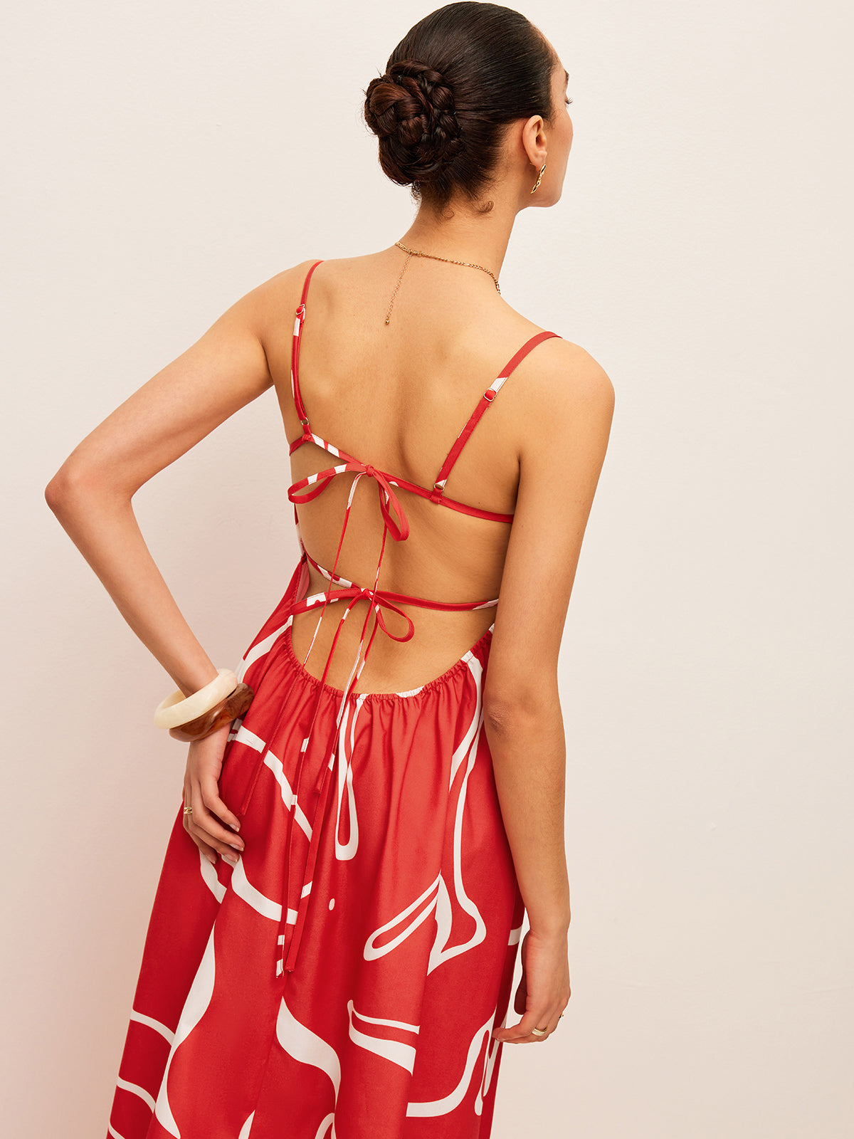 Baskılı Sırt Bağlama Detaylı Elbise