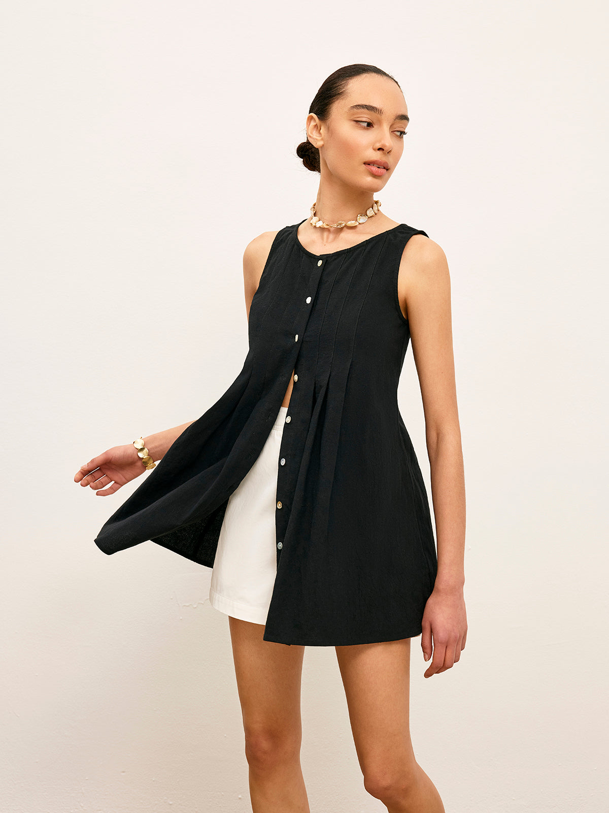 Pamuk Ve Keten Pileli Düğmeli Üst