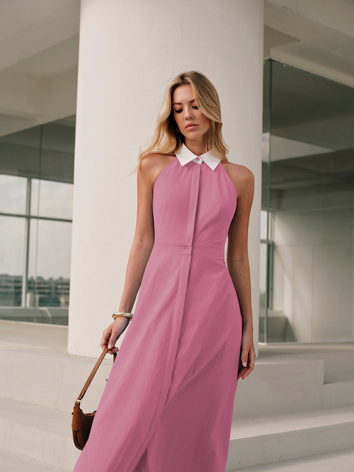 Düğmeli Kolsuz Yaka Elbise