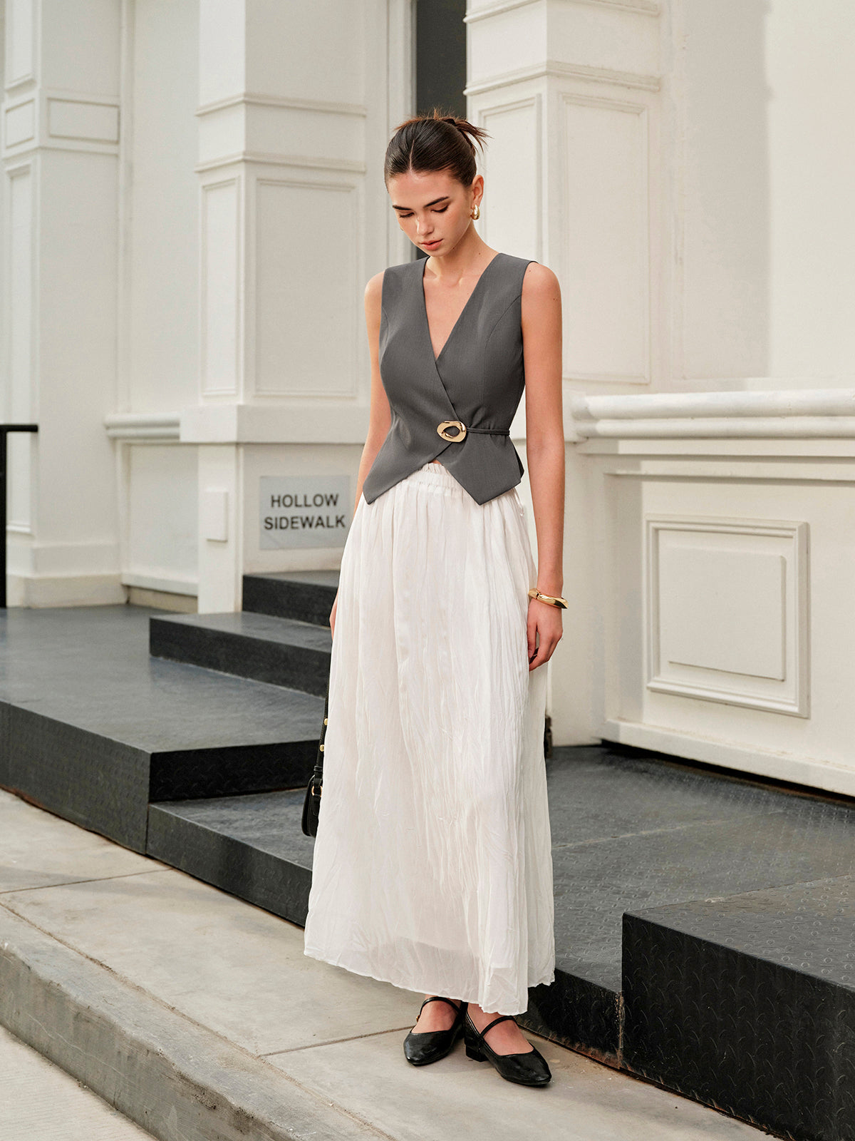 V Yaka Metal Bağcıklı Yelek Kemerli