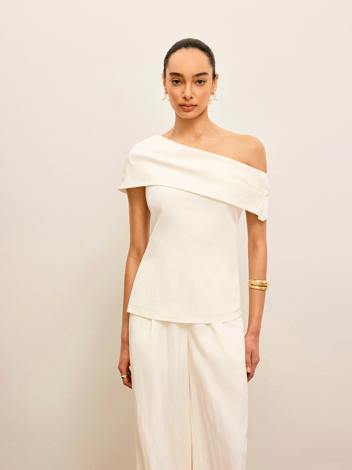 Tek Omuz Drapeli Üst