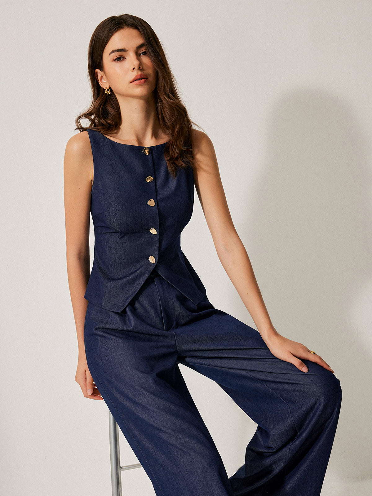 Düğmeli Ön Kolsuz Yelek