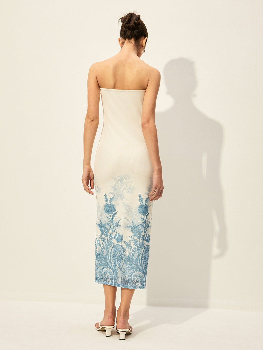 Çiçek Desenli Etek Ucu Askısız File Elbise