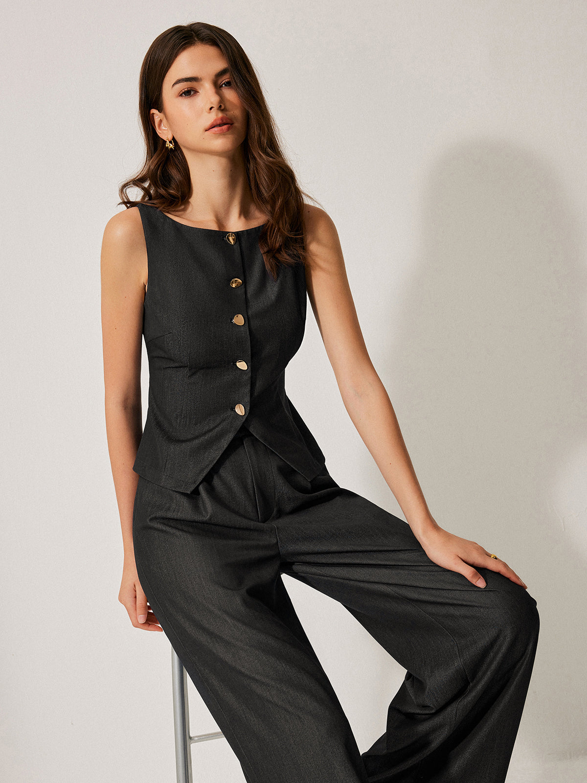 Düğmeli Ön Kolsuz Yelek