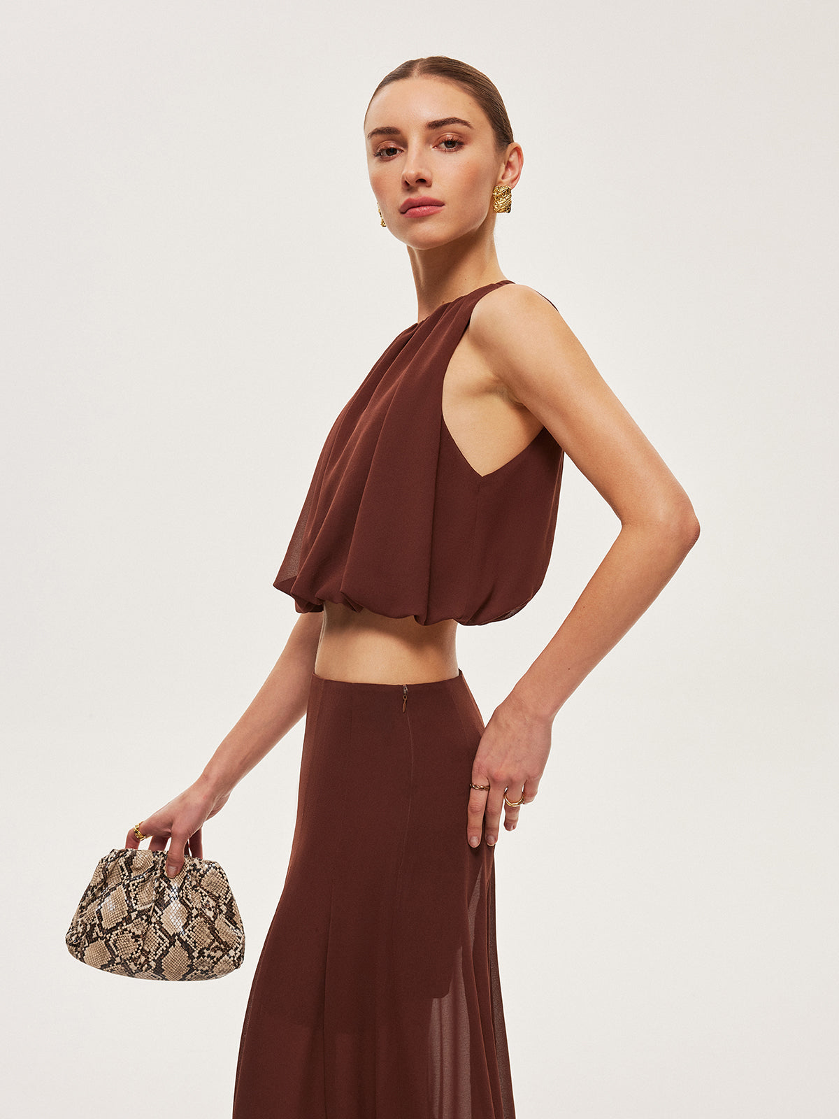 Şifon Kolsuz Kısa Üst