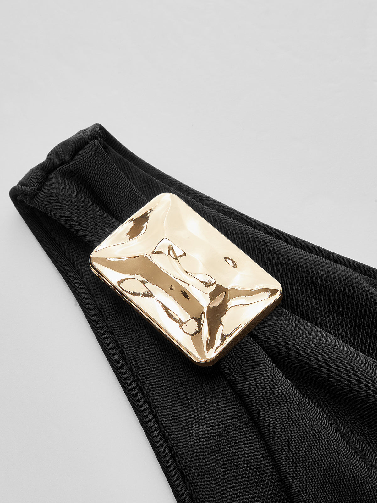 Altın Metalik Detaylı Bikini Altı