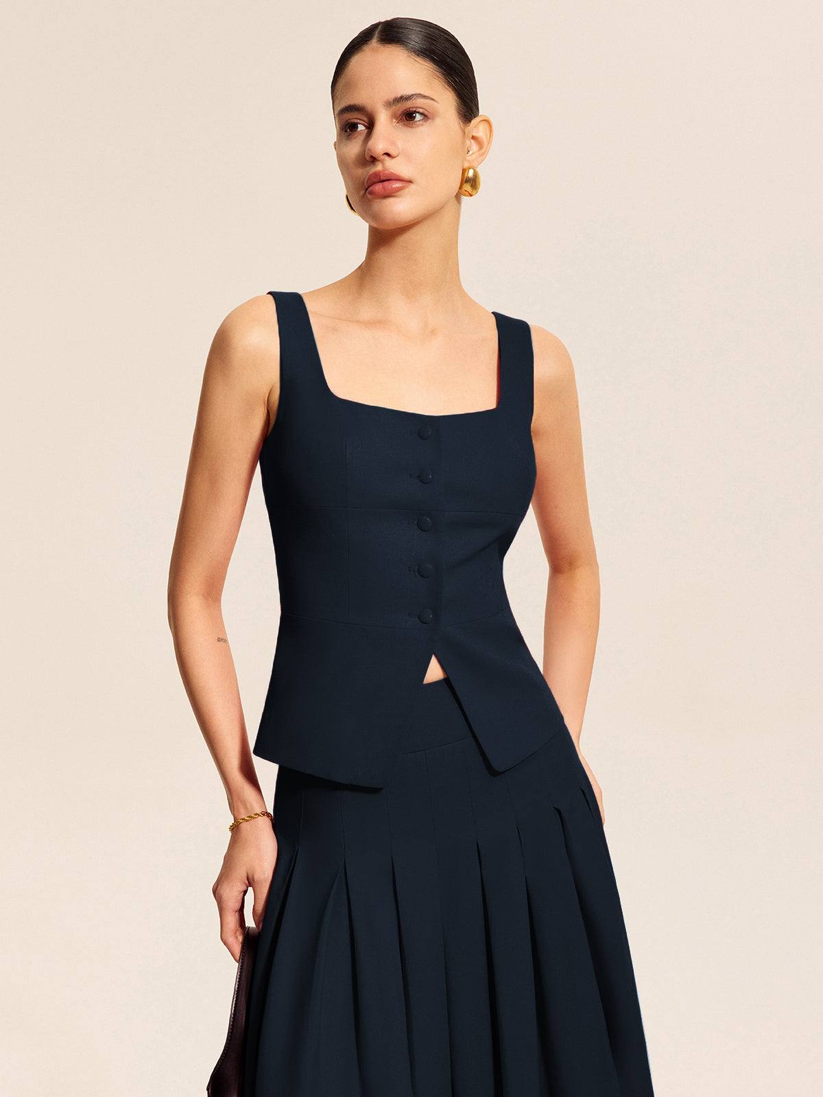 Pamuk & Keten Kare Yaka Yelek Üst