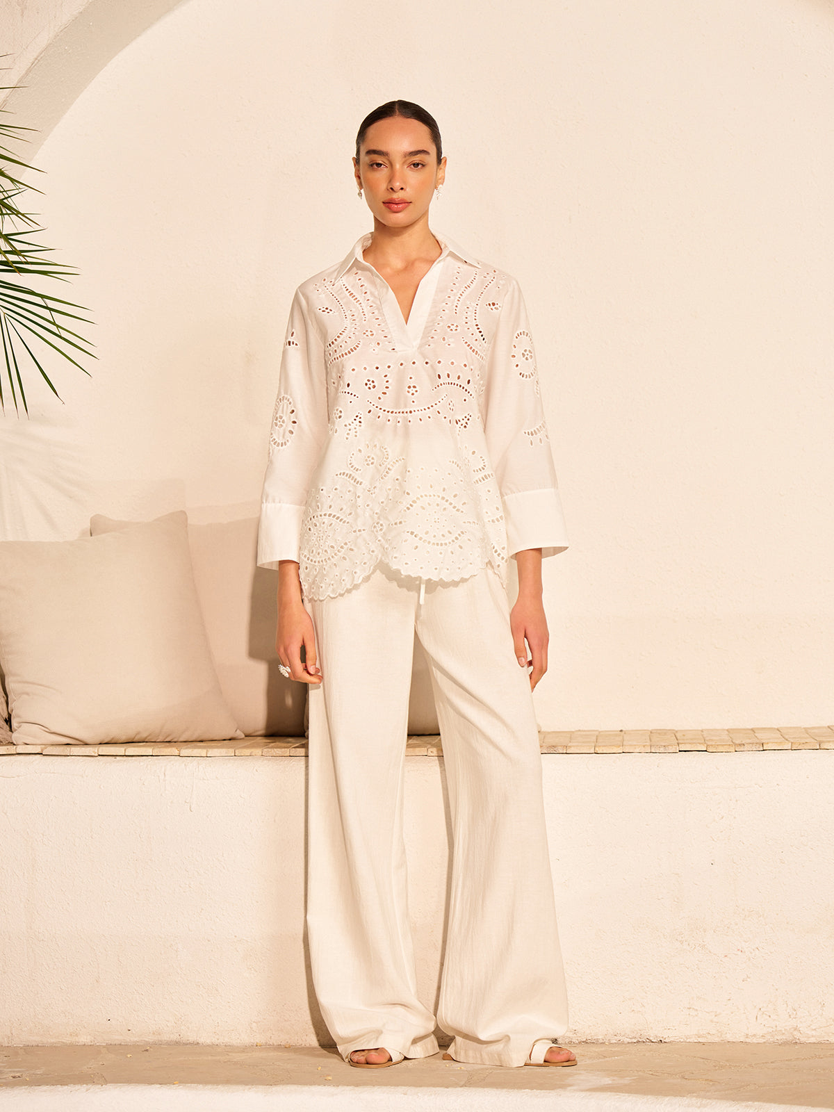 Pamuklu Gözlü İşlemeli Yarı Şeffaf Üst