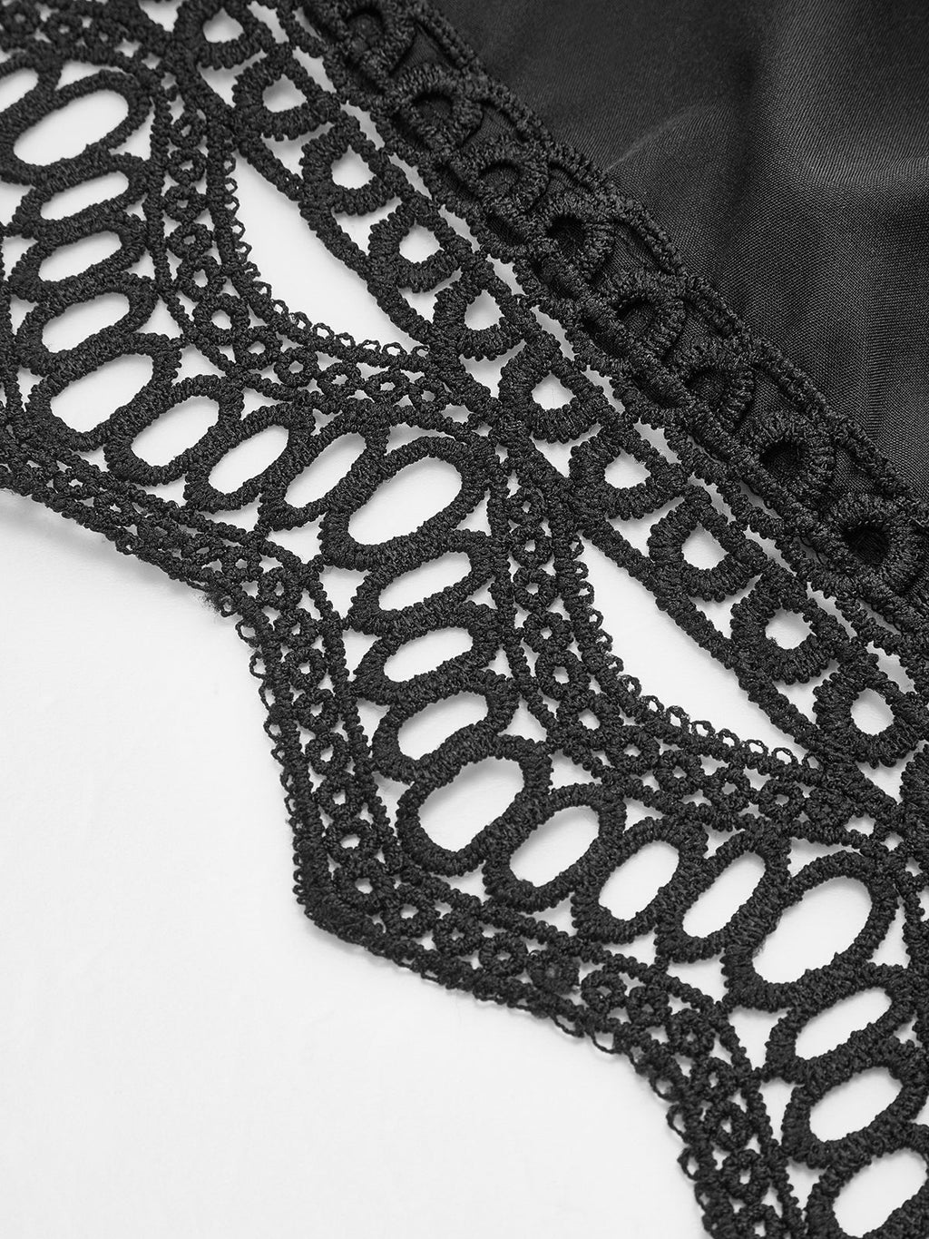 Bel Bağlamalı Gözlü Dantel Panelli Elbise