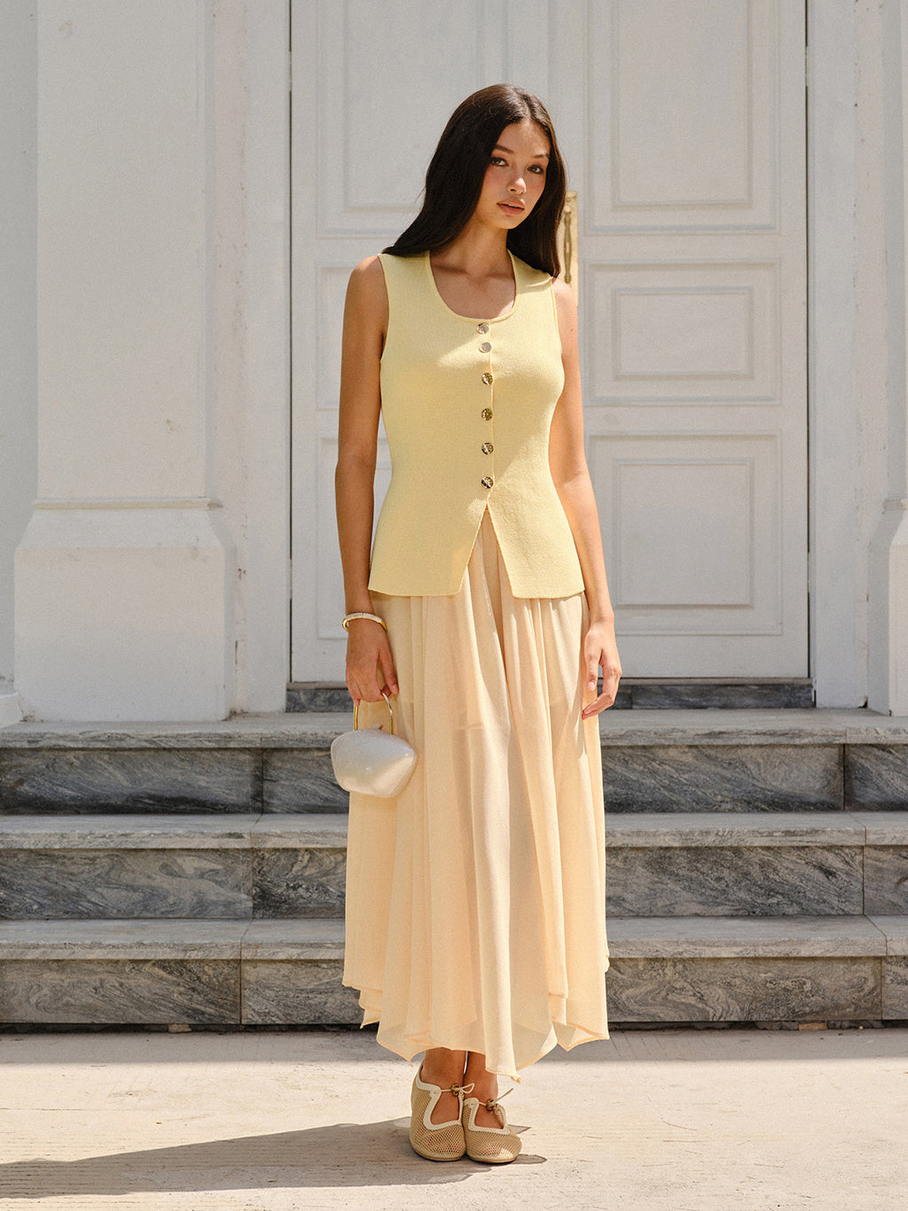 Kolsuz Kare Yaka Düğmeli Bölünmüş Etek Ucu Üst