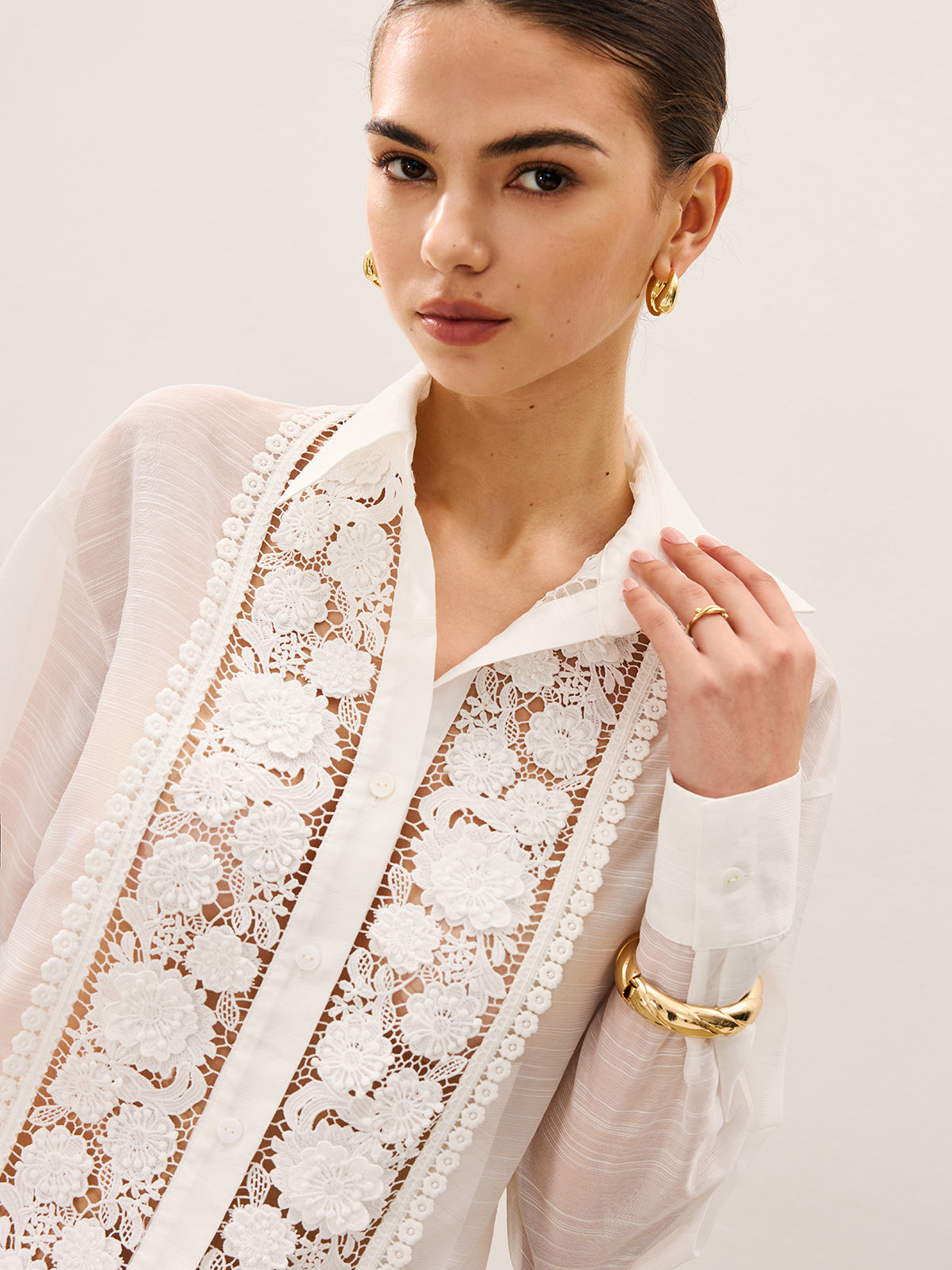 Şeffaf Dantel Detaylı Bluz