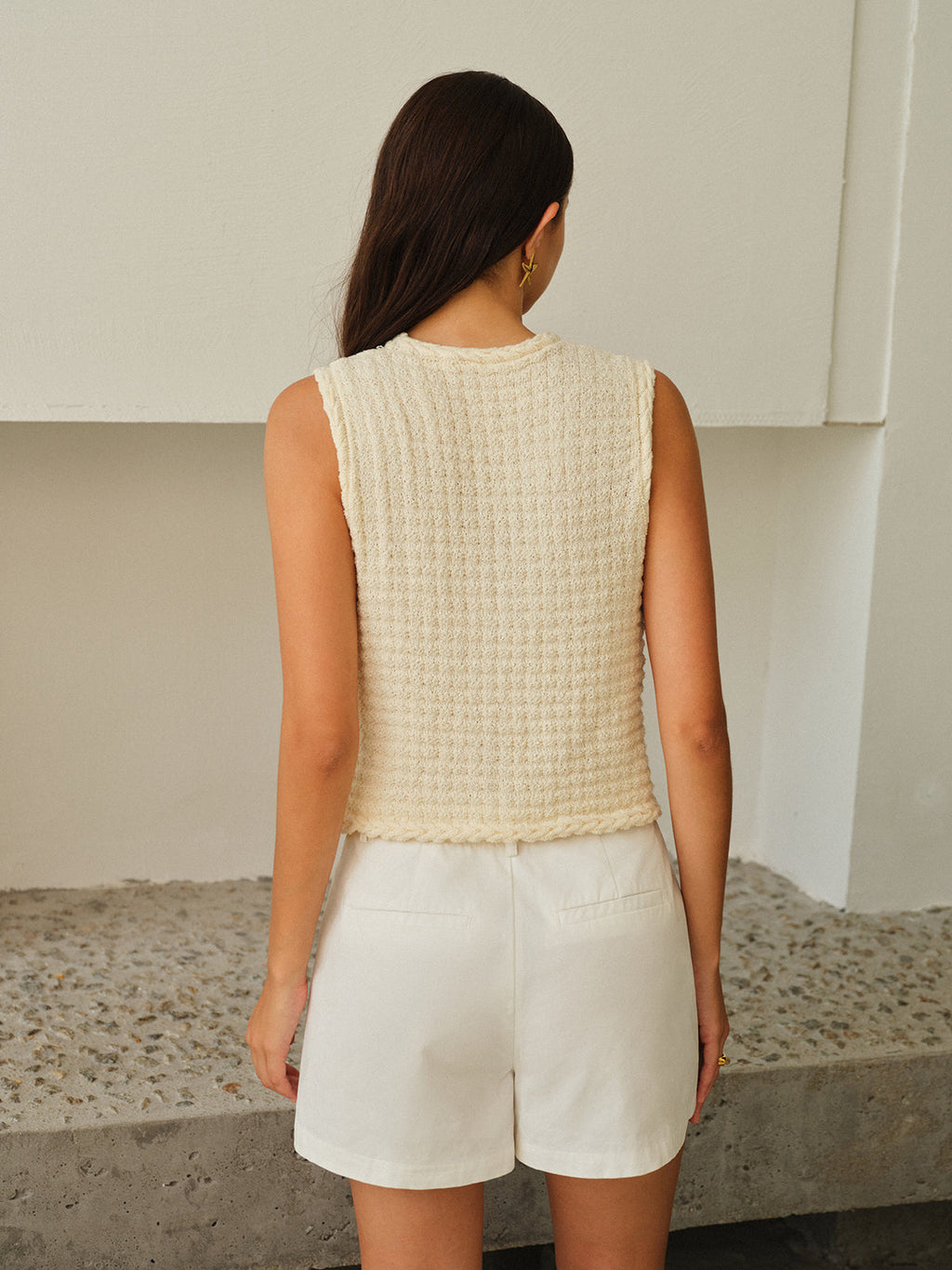 Kolsuz V Yaka Düğmeli Yelek