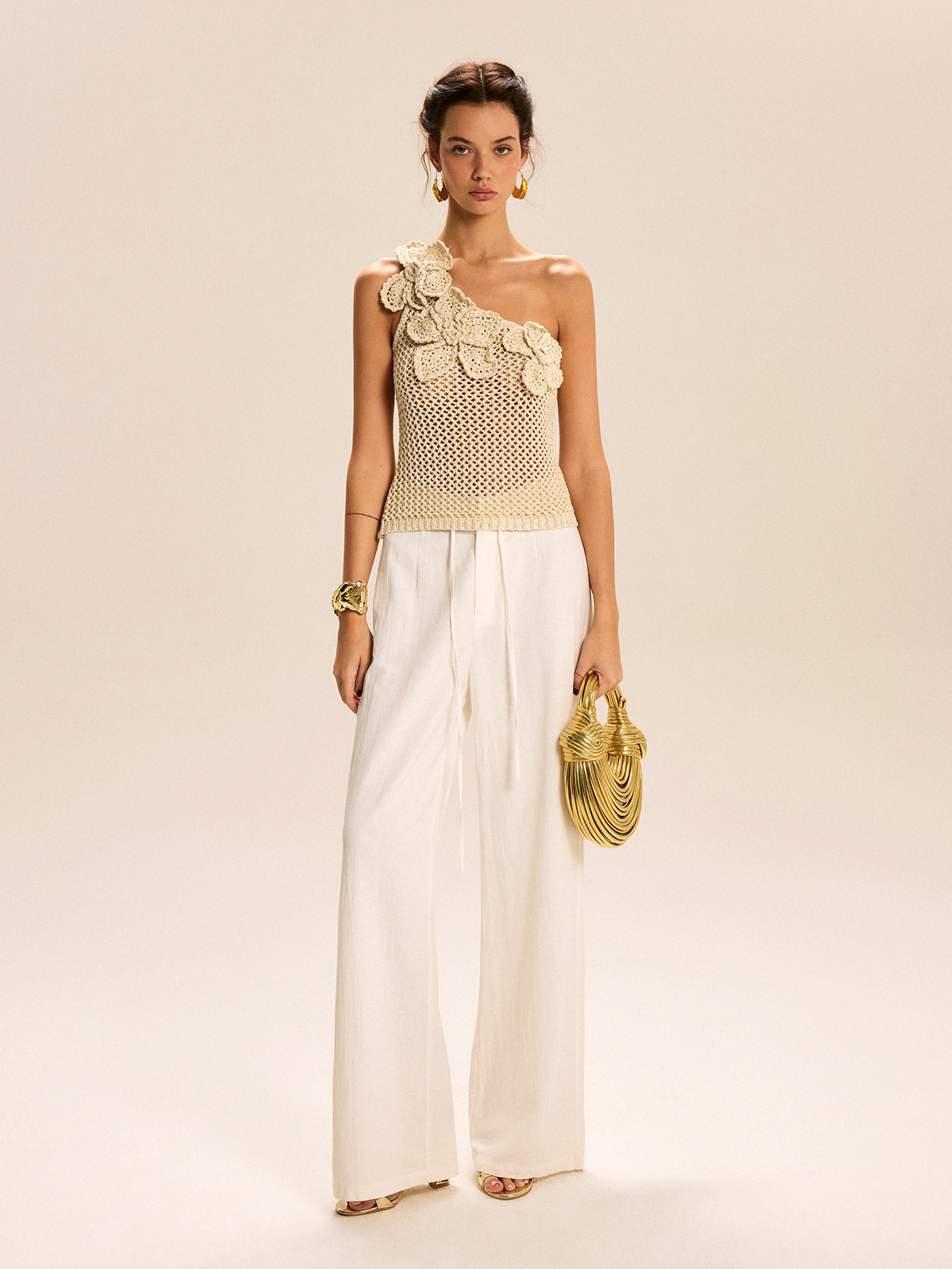 Tek Omuzlu Çiçekli Tığ Örgü Üst