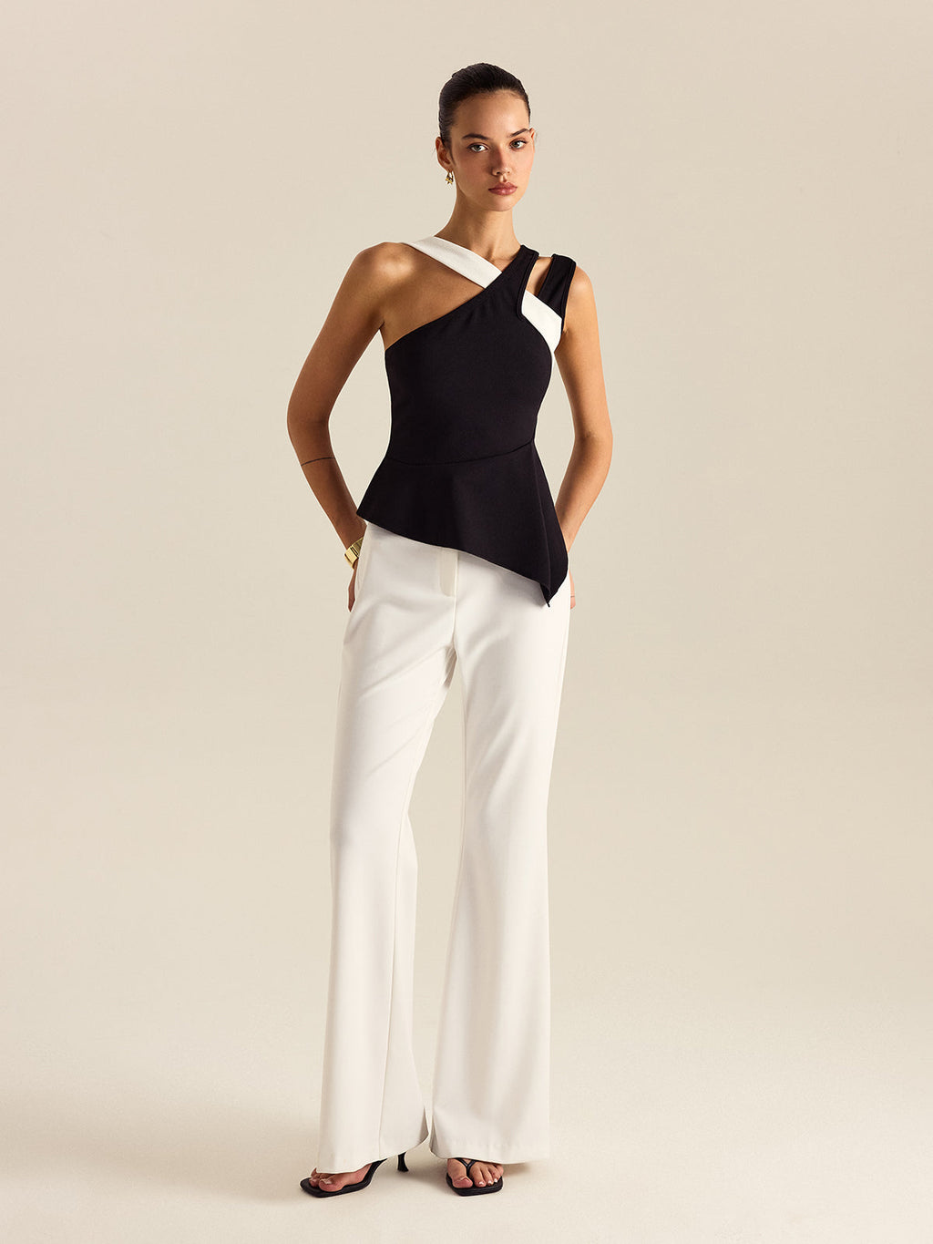 Asimetrik Peplum Üst